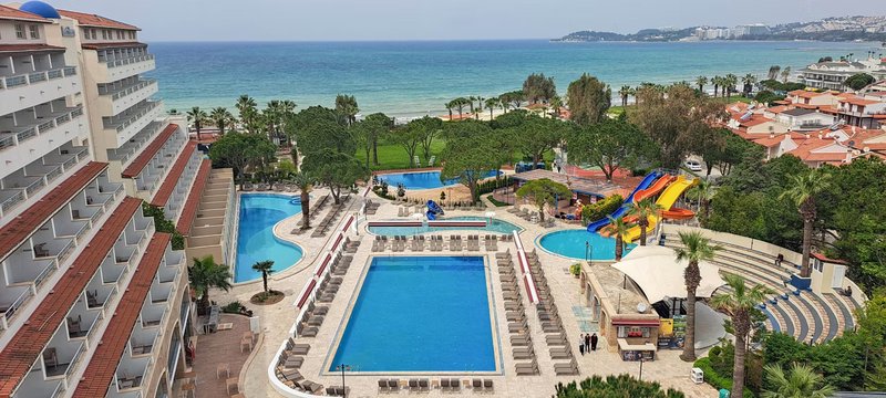 Batihan Beach Resort & Spa