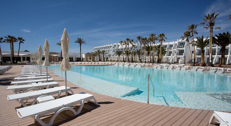 Playa d'en Bossa, Ibiza