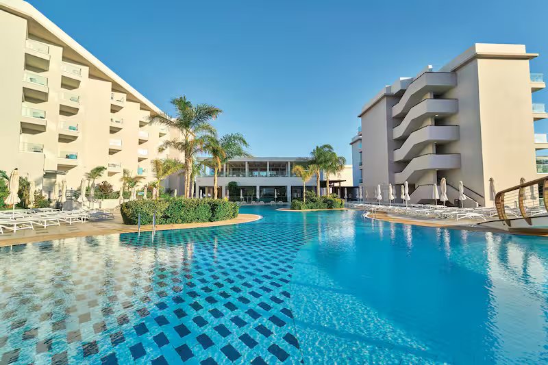 Vangelis Hotel and Suites