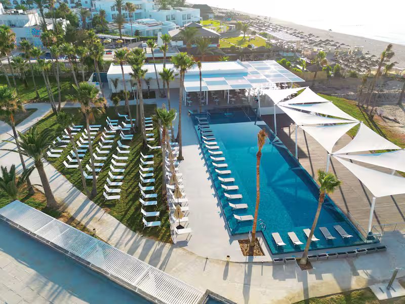 ONE Resort Premium